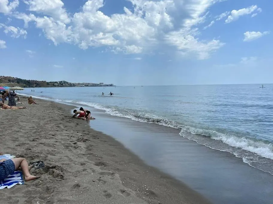 아파트 Apartamento En Playa Carvajal 푸엔히롤라 스페인